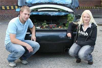 Nicole und Dennis mit ihrem A4