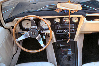 Cockpit des GT