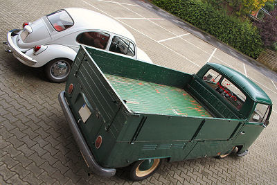 Von hinten fast Original